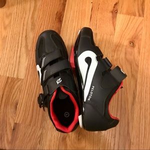 Peleton shoes. Excellent condition. Worn once.